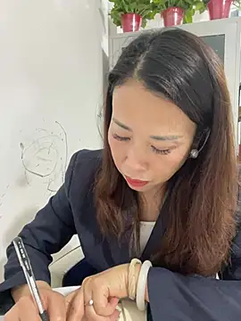 Snapshot of keke-77 chatting on April 2026 01:05:02 AM keke-77 online show from April 2026 01:05:02 AM