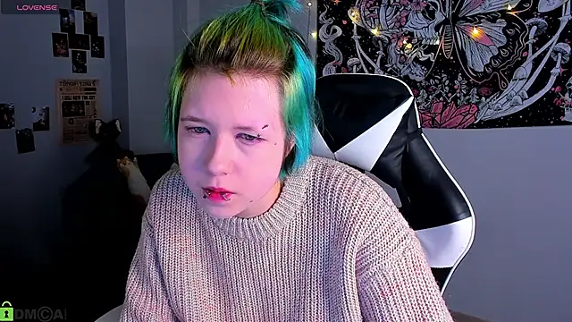 Snapshot of LittleKittenStar chatting on April 2026 02:55:01 AM LittleKittenStar online show from April 2026 02:55:01 AM