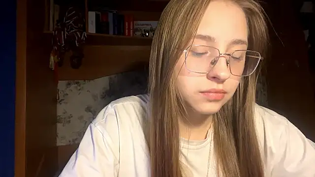 Vickyfaith online show from April 2026 08:21:01 PM