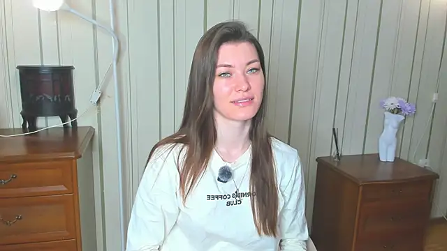 JulissaLipoma online show from April 2026 07:17:02 AM