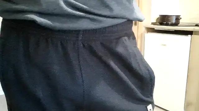 alekssierto online show from April 2026 10:37:02 AM