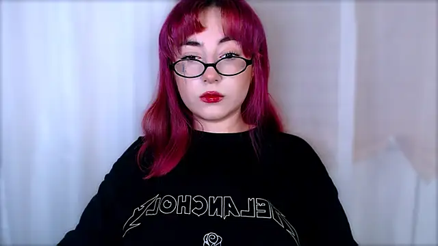 Snapshot of MistressEdith chatting on April 2026 07:00:02 PM MistressEdith online show from April 2026 07:00:02 PM