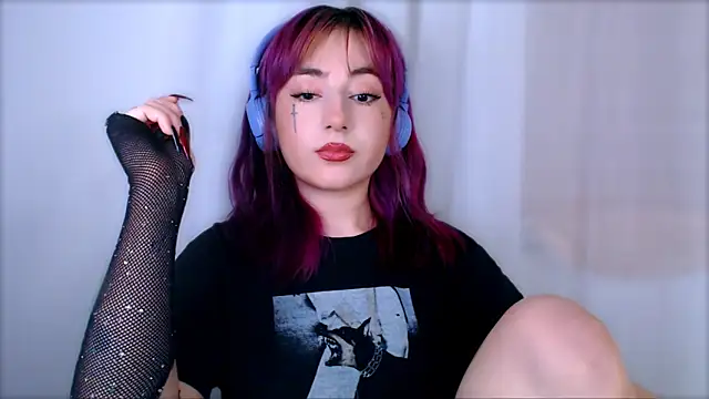 Snapshot of MistressEdith chatting on May 2026 08:03:02 PM MistressEdith online show from May 2026 08:03:02 PM