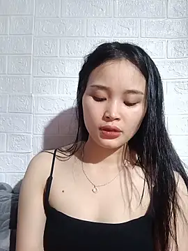 Akile80 online show from May 2026 03:31:02 PM