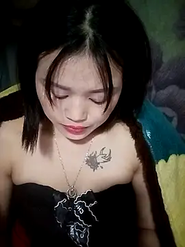 Eli18 online show from April 2026 01:23:01 PM