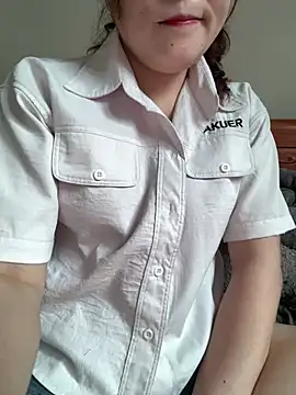 Snapshot of -Habin- chatting on April 2026 01:54:01 AM -Habin- online show from April 2026 01:54:01 AM