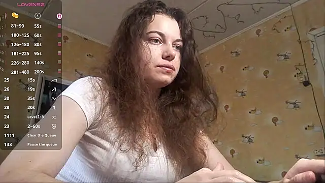 Snapshot of VarioWay chatting on May 2026 05:05:02 AM VarioWay online show from May 2026 05:05:02 AM