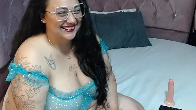 Snapshot of AvaRyd chatting on April 2026 03:40:02 AM AvaRyd online show from April 2026 03:40:02 AM