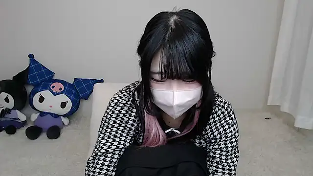 nanami nyann online show from April 2026 12:38:01 PM