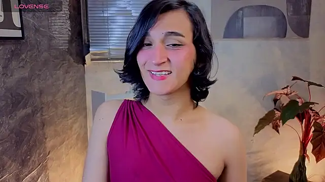 Snapshot of Zoee_Kiss_ chatting on May 2026 04:40:01 AM Zoee Kiss online show from May 2026 04:40:01 AM