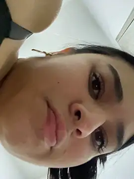 Snapshot of Valkiria77_Eup chatting on April 2026 07:45:01 AM Valkiria77 Eup online show from April 2026 07:45:01 AM