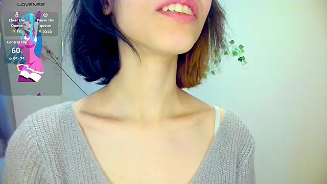 Layla Muur online show from March 2026 03:17:01 PM