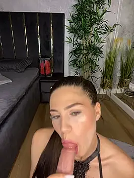 Snapshot of valery_evan chatting on March 2026 07:31:01 PM valery evan online show from March 2026 07:31:01 PM