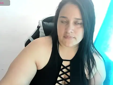 Snapshot of Atenea_19_ chatting on April 2026 06:08:02 PM Atenea 19 online show from April 2026 06:08:02 PM