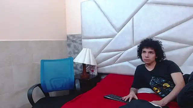 Nyx and Arian online show from April 2026 01:28:02 AM