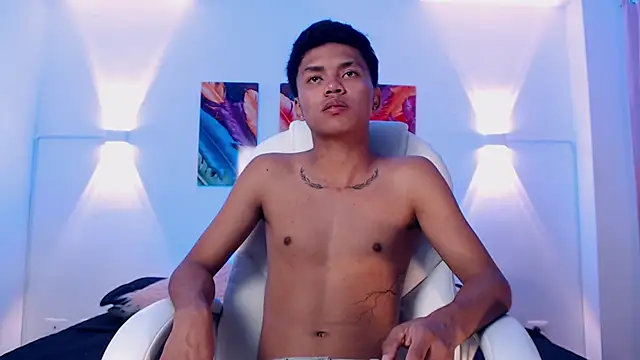 thiagosterling online show from April 2026 11:42:01 PM