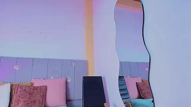 Snapshot of LiiaaGenner chatting on April 2026 06:24:02 PM LiiaaGenner online show from April 2026 06:24:02 PM