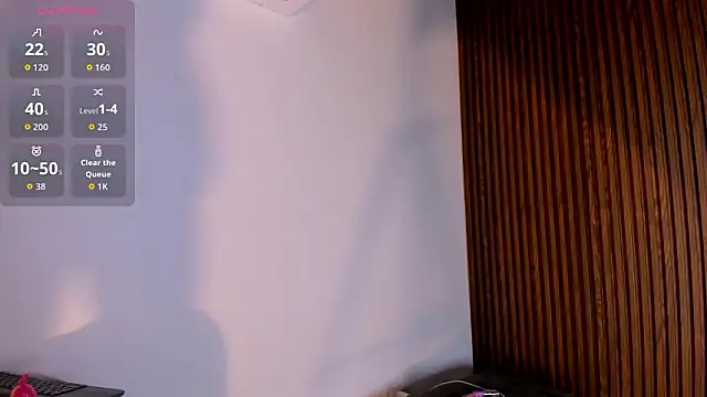 Snapshot of CandyGlow_ chatting on March 2026 06:13:01 PM CandyGlow online show from March 2026 06:13:01 PM