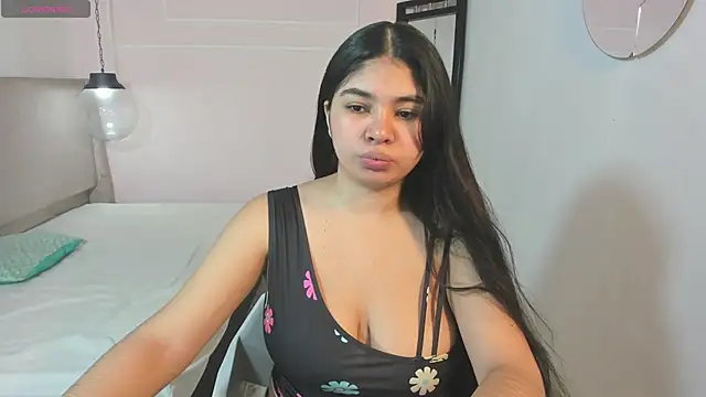 Snapshot of MilaHeat1 chatting on April 2026 07:34:01 PM MilaHeat1 online show from April 2026 07:34:01 PM