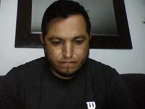 Snapshot of HOTB0Y18 chatting on April 2026 06:36:01 AM HOTB0Y18 online show from April 2026 06:36:01 AM