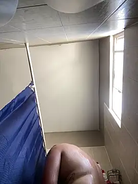 Snapshot of HOTB0Y18 chatting on April 2026 08:42:02 PM HOTB0Y18 online show from April 2026 08:42:02 PM