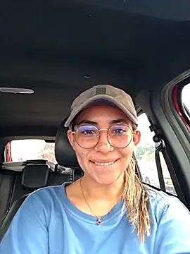 Snapshot of EimyBlake chatting on March 2026 05:45:01 PM EimyBlake online show from March 2026 05:45:01 PM