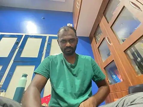 Snapshot of singletamilguy chatting on March 2026 07:52:01 PM singletamilguy online show from March 2026 07:52:01 PM