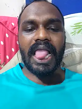 Snapshot of singletamilguy chatting on April 2026 07:07:01 PM singletamilguy online show from April 2026 07:07:01 PM