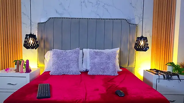 Snapshot of Kitty_Lugo chatting on April 2026 01:39:01 PM Kitty Lugo online show from April 2026 01:39:01 PM