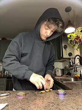 Snapshot of dommydom7177 chatting on April 2026 09:25:02 AM dommydom7177 online show from April 2026 09:25:02 AM