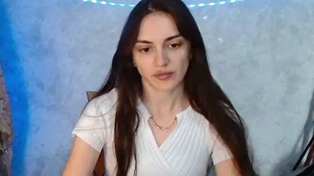Snapshot of RoxiCherry chatting on May 2026 07:15:02 AM RoxiCherry online show from May 2026 07:15:02 AM