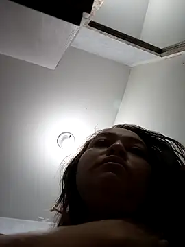 Snapshot of SabrinaVantress chatting on March 2026 03:08:02 AM SabrinaVantress online show from March 2026 03:08:02 AM