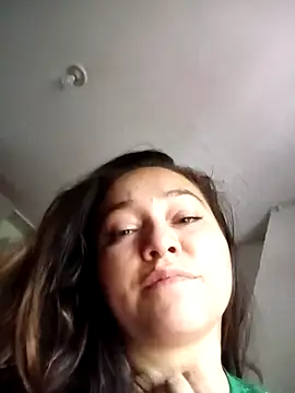 Snapshot of SabrinaVantress chatting on April 2026 04:40:01 PM SabrinaVantress online show from April 2026 04:40:01 PM