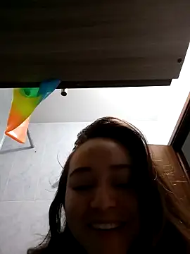 Snapshot of SabrinaVantress chatting on April 2026 11:26:02 AM SabrinaVantress online show from April 2026 11:26:02 AM