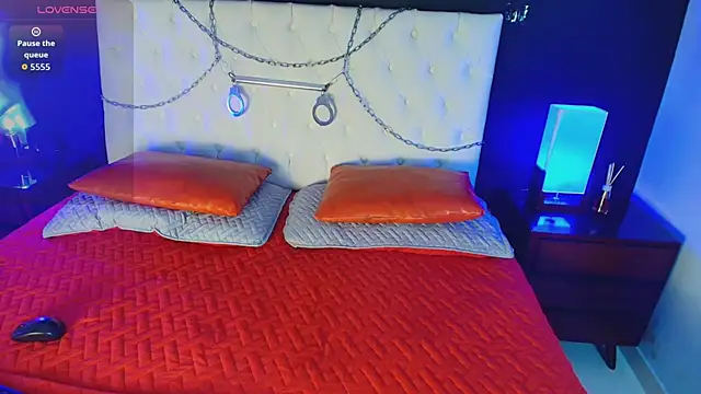 Snapshot of ariabroown chatting on March 2026 12:05:01 PM ariabroown online show from March 2026 12:05:01 PM