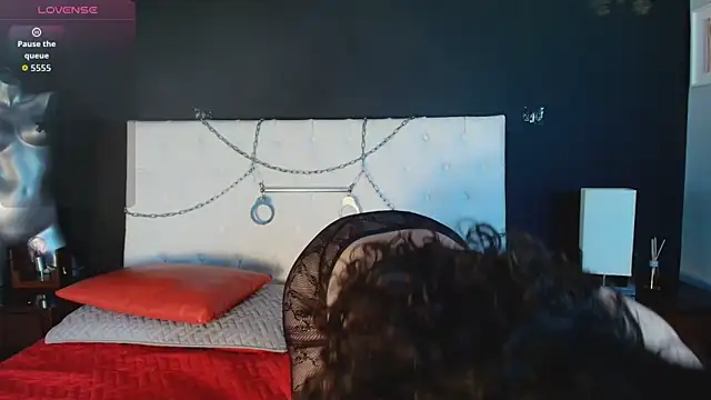 Snapshot of ariabroown chatting on April 2026 12:06:01 PM ariabroown online show from April 2026 12:06:01 PM