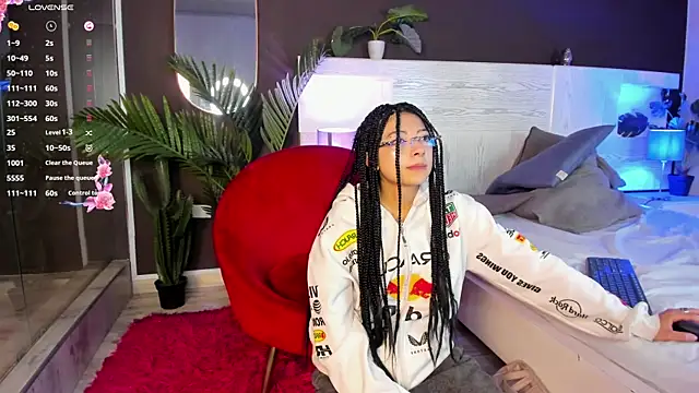 shiny foxeyes online show from April 2026 09:37:02 PM