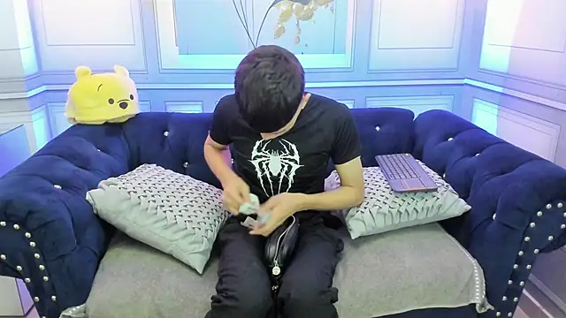 Snapshot of Apolo_jonnes chatting on March 2026 03:12:01 AM Apolo jonnes online show from March 2026 03:12:01 AM