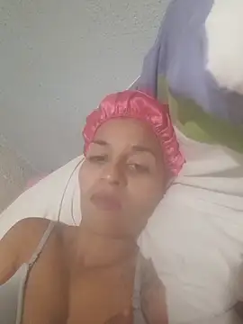 Beatriz2211 online show from April 2026 12:22:01 AM