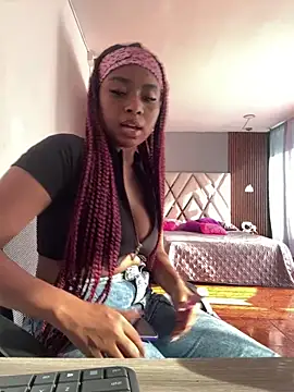 Snapshot of Kloe_rousse01 chatting on April 2026 09:42:01 PM Kloe rousse01 online show from April 2026 09:42:01 PM