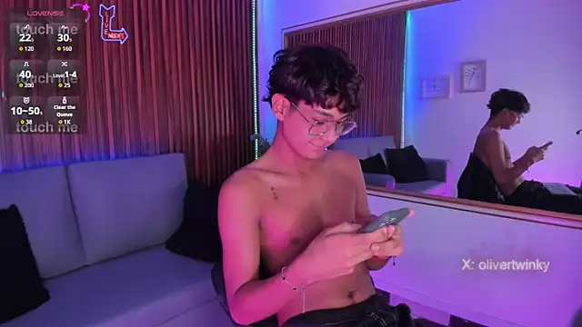 Oliver20   online show from March 2026 04:56:02 AM