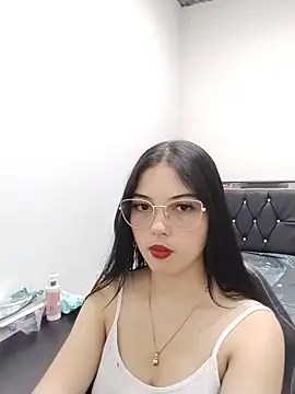 Snapshot of veleria_allurin chatting on June 2026 07:51:02 PM veleria allurin online show from June 2026 07:51:02 PM