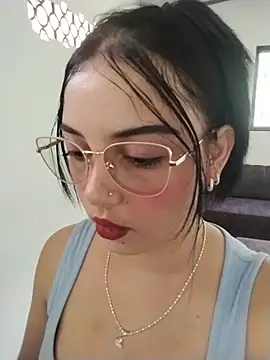 Snapshot of veleria_allurin chatting on July 2026 06:46:02 PM veleria allurin online show from July 2026 06:46:02 PM
