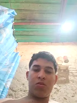 Snapshot of alee28728 chatting on April 2026 09:01:02 PM alee28728 online show from April 2026 09:01:02 PM