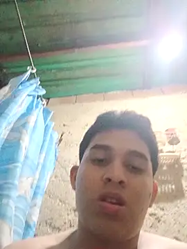 Snapshot of alee28728 chatting on April 2026 04:12:02 AM alee28728 online show from April 2026 04:12:02 AM