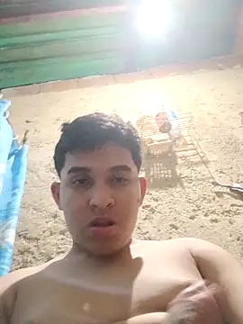 Snapshot of alee28728 chatting on April 2026 06:09:01 AM alee28728 online show from April 2026 06:09:01 AM