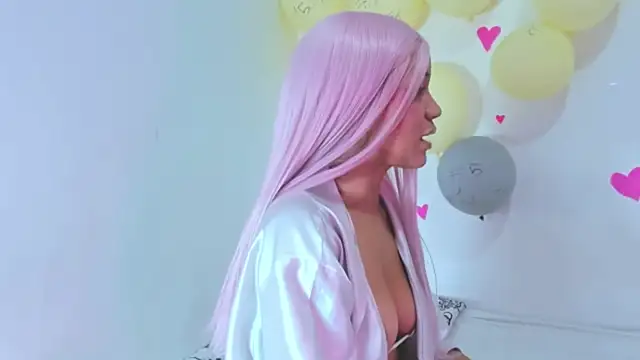 Snapshot of estrellaO_O chatting on March 2026 12:00:02 AM estrellaO O online show from March 2026 12:00:02 AM