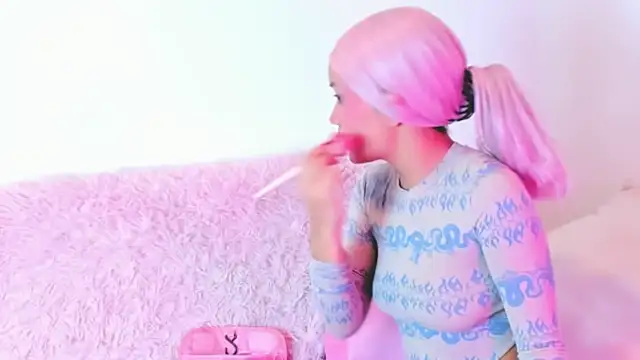 Snapshot of estrellaO_O chatting on April 2026 11:59:02 PM estrellaO O online show from April 2026 11:59:02 PM