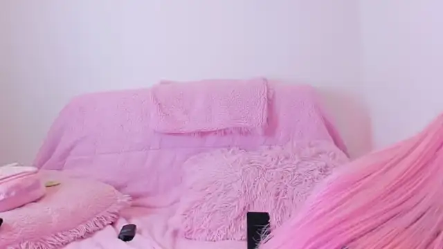 Snapshot of estrellaO_O chatting on April 2026 12:26:02 AM estrellaO O online show from April 2026 12:26:02 AM