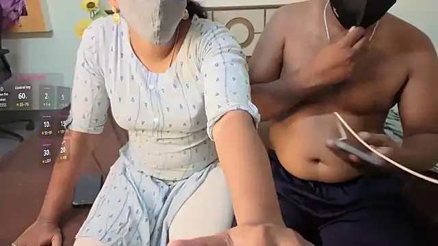 Snapshot of Tamil_ramantic_partner chatting on April 2026 03:13:01 PM Tamil ramantic partner online show from April 2026 03:13:01 PM